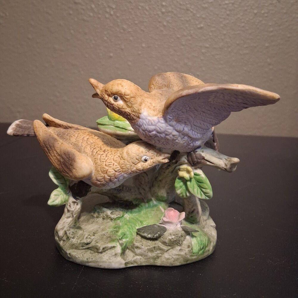 Vintage UOCG Taiwan Ceramic “Wrens & Nest” Figurine